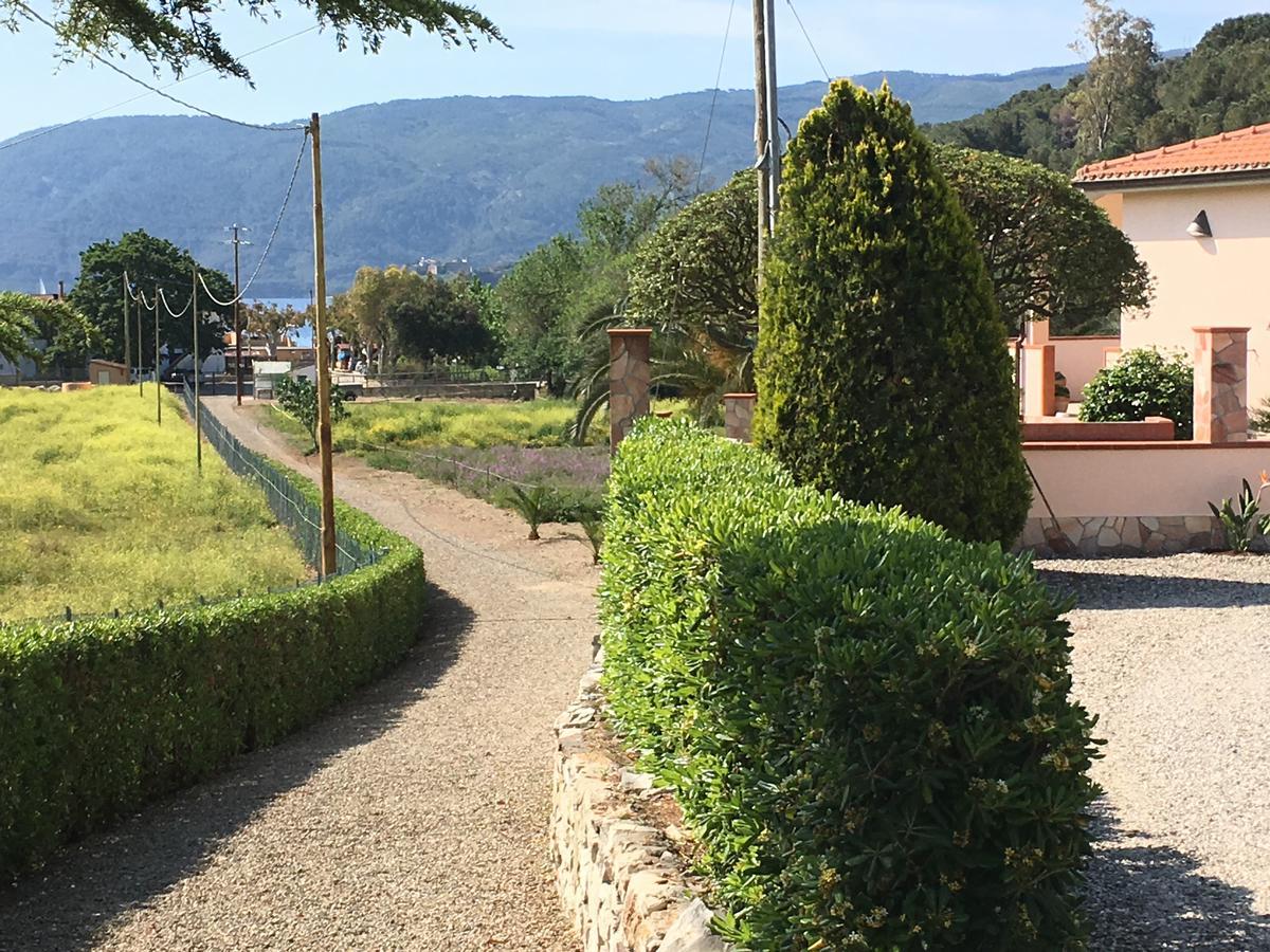Hotel Barbarossa Porto Azzurro Exterior photo