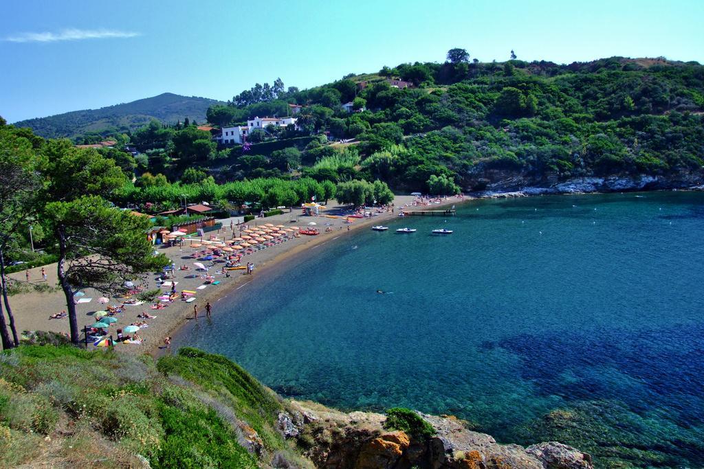 Hotel Barbarossa Porto Azzurro Exterior photo